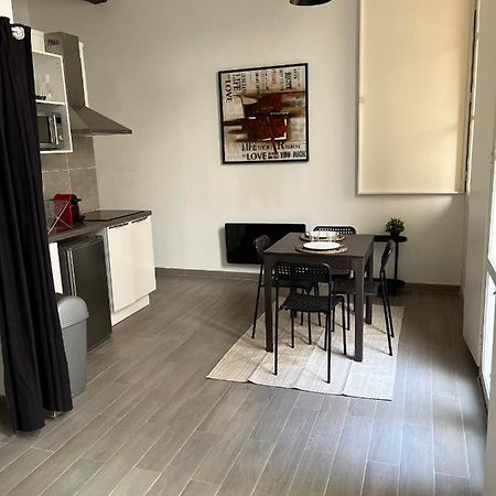 Studio Plein Coeur De Libourne Apartment Ngoại thất bức ảnh