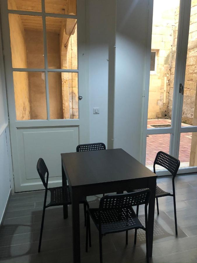 Studio Plein Coeur De Libourne Apartment Ngoại thất bức ảnh